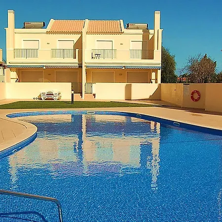 Condominio Vale Serves Szálloda *